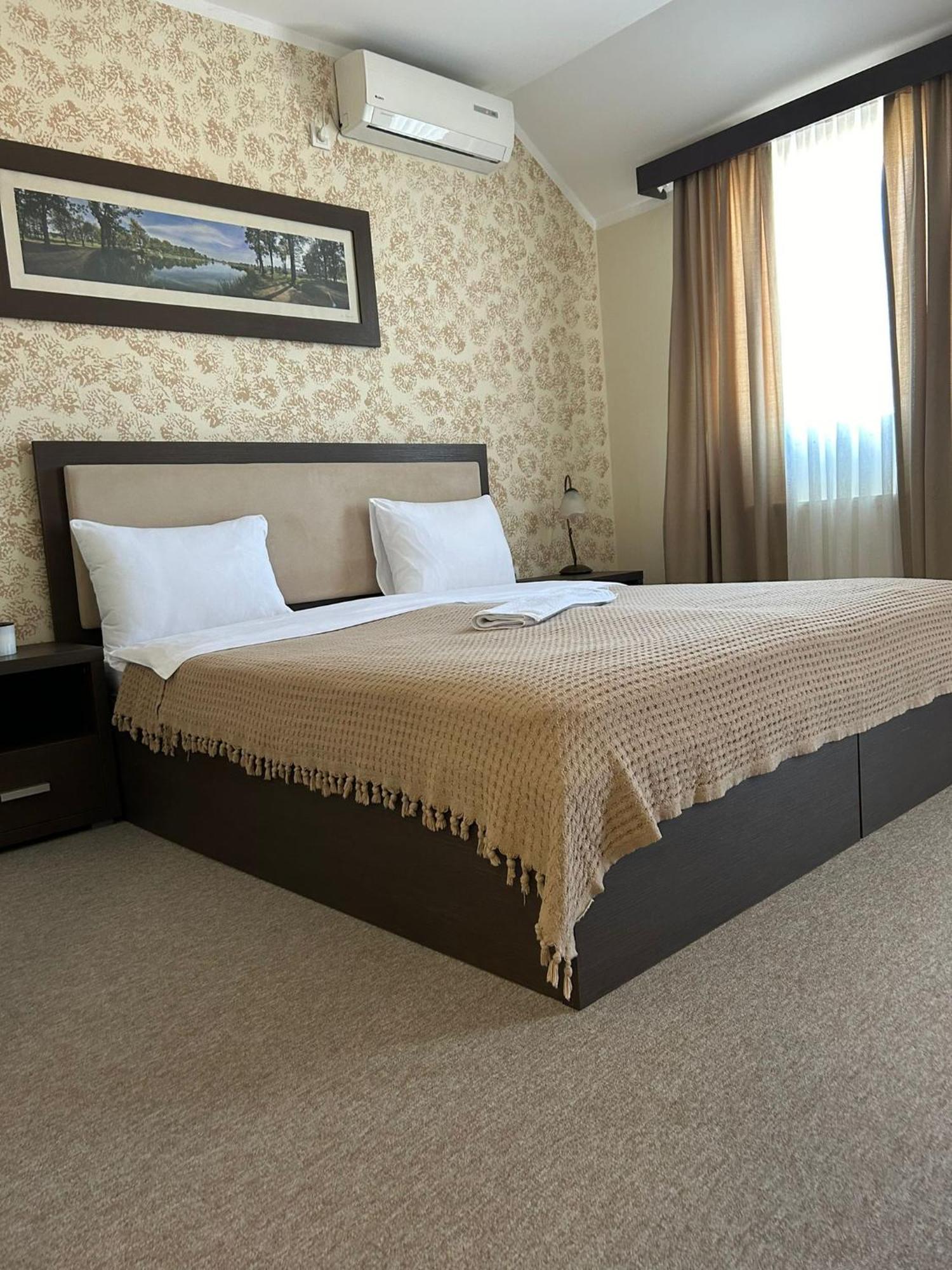 Garni Hotel Ema Крагуевац Экстерьер фото