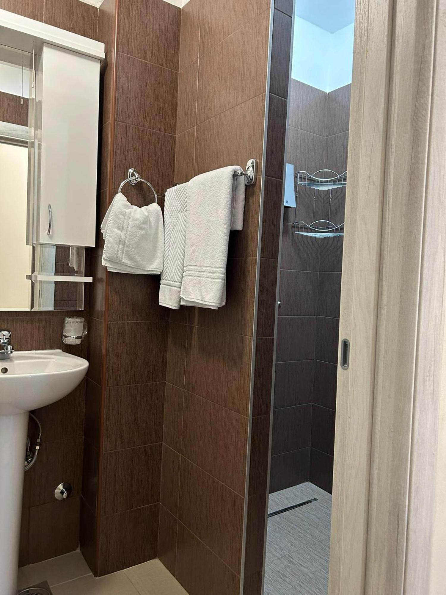 Garni Hotel Ema Крагуевац Экстерьер фото